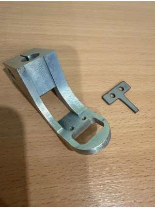 Лапка прижимная